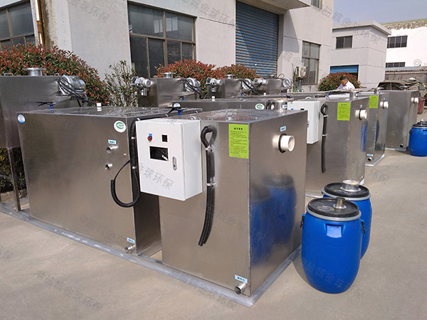 3.5米*1.35米*1.85米小餐饮室外隔油污水提升一体化设备的用途